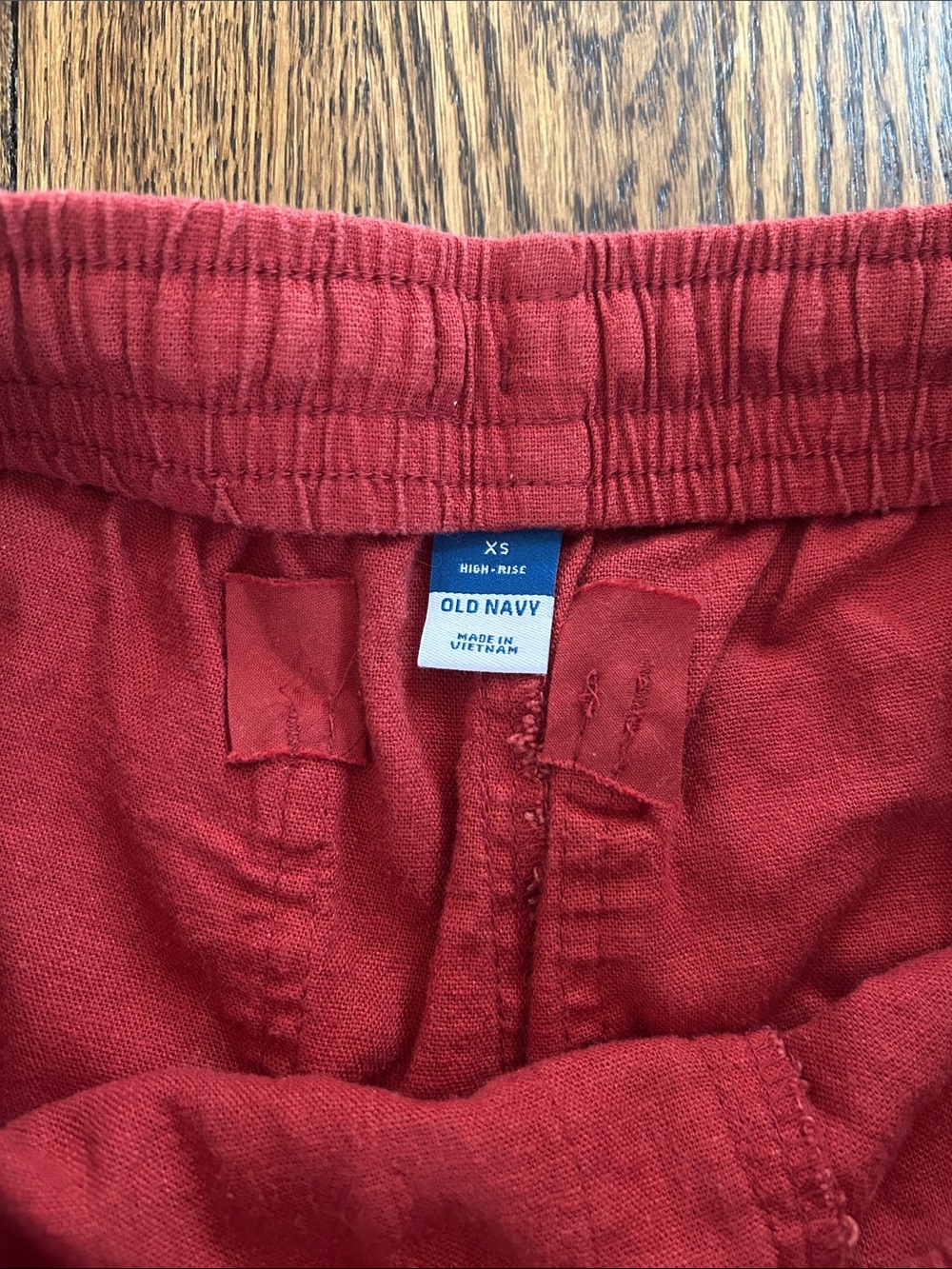 OLD NAVY Linen Blend Red Cuffed Drawstring Shirts NWOT - Picture 2 of 7